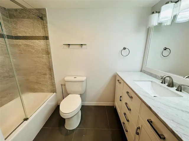 $669,900 | 750 North Ocean Boulevard, Unit 2010, Pompano Beach, FL 33062