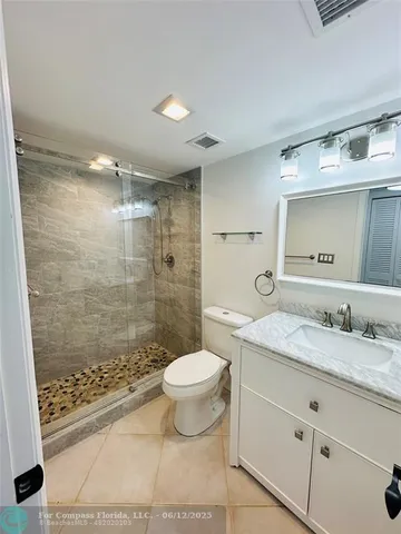 $669,900 | 750 North Ocean Boulevard, Unit 2010, Pompano Beach, FL 33062