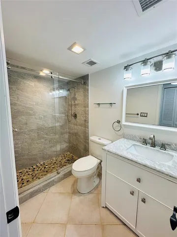 $669,900 | 750 North Ocean Boulevard, Unit 2010, Pompano Beach, FL 33062