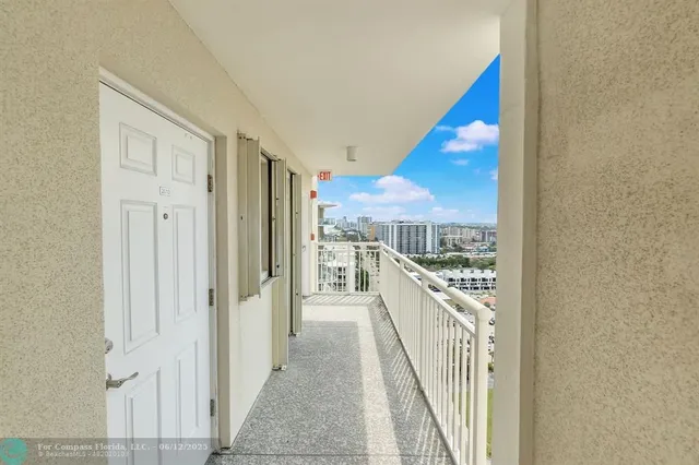 $669,900 | 750 North Ocean Boulevard, Unit 2010, Pompano Beach, FL 33062