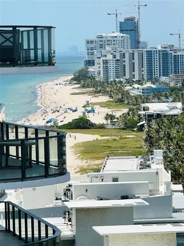 $669,900 | 750 North Ocean Boulevard, Unit 2010, Pompano Beach, FL 33062