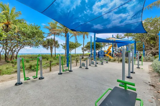 $669,900 | 750 North Ocean Boulevard, Unit 2010, Pompano Beach, FL 33062