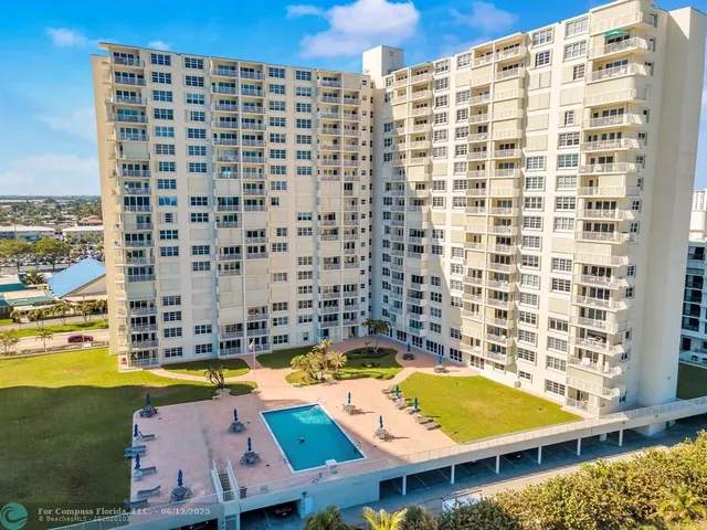 $669,900 | 750 North Ocean Boulevard, Unit 2010, Pompano Beach, FL 33062