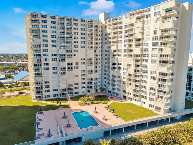$669,900 | 750 North Ocean Boulevard, Unit 2010, Pompano Beach, FL 33062