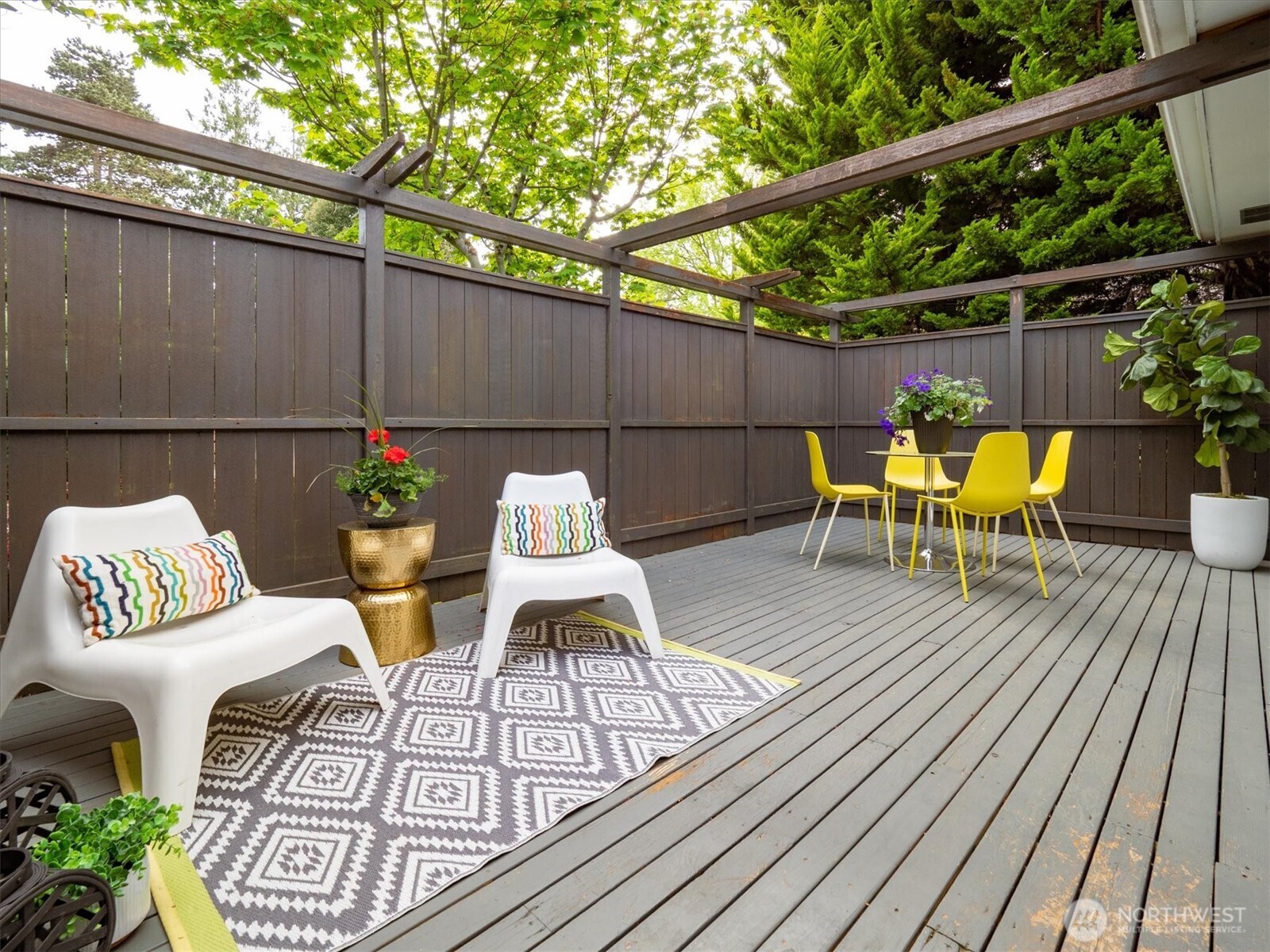 6420 Northeast 60th Street Seattle, WA 98115 - Photo 19 of 40 a view of sitting area with furniture