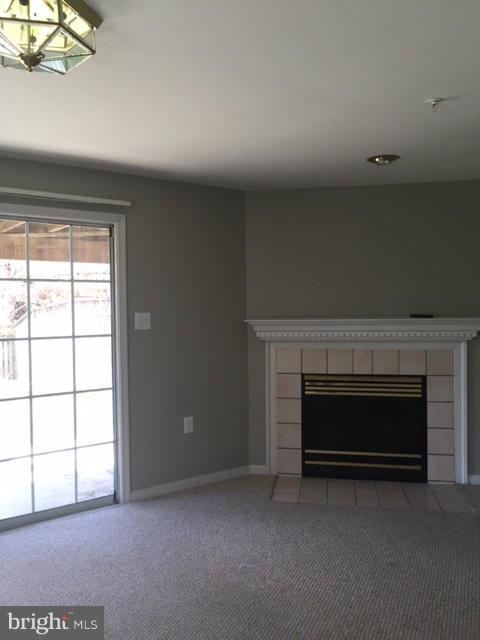 2618 Cameron Way Frederick, MD 21701 - Photo 13 of 22 Living Room