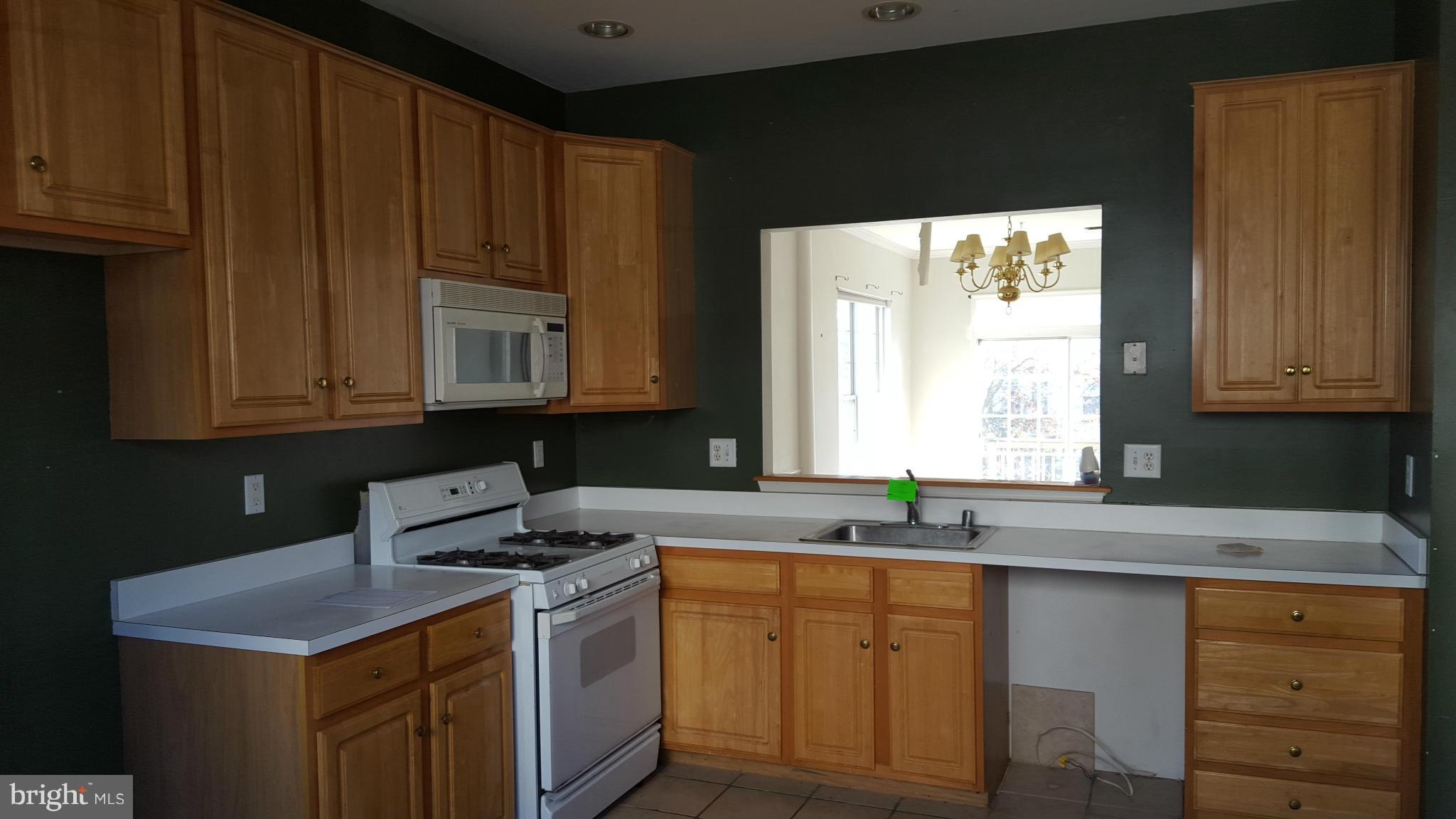 2618 Cameron Way Frederick, MD 21701 - Photo 8 of 22 Kitchen
