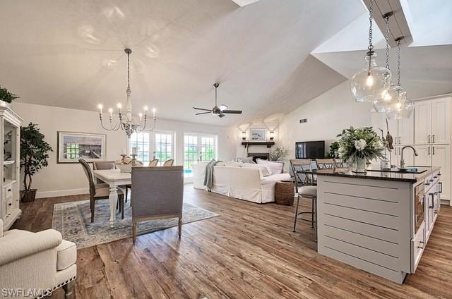 351 Torrey Pines Point Naples, FL 34113 - Photo 4 of 28 Gallery Image 4