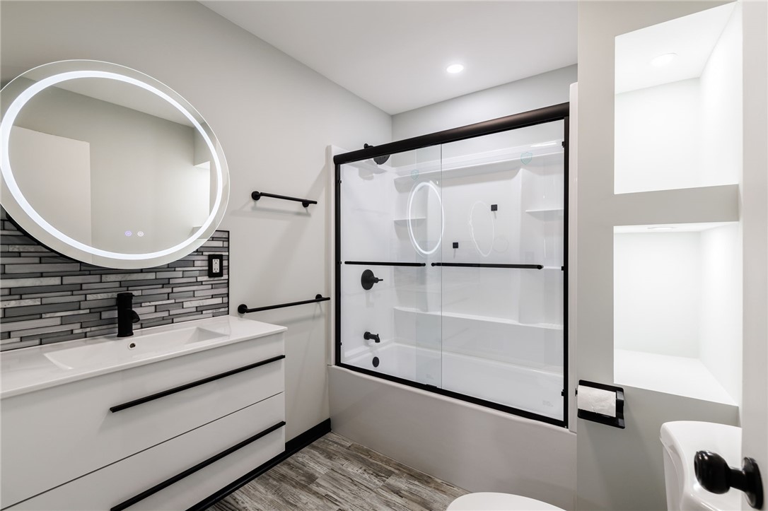 1563 Norton Street Rochester, NY 14621 - Photo 15 of 36