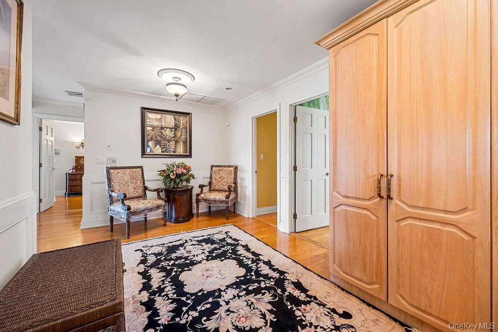 4 Point Crescent Queens, NY 11357 - Photo 25 of 39