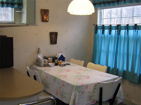 723 Bernardston Road Greenfield, MA 01301 - Photo 3 of 25 Gallery Image 3