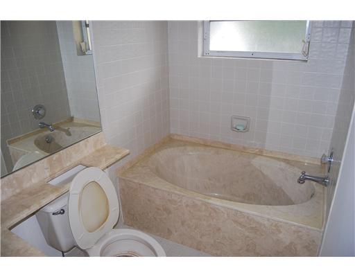 10356 Sunstream Lane Boca Raton, FL 33428 - Photo 8 of 15 Additional Photo