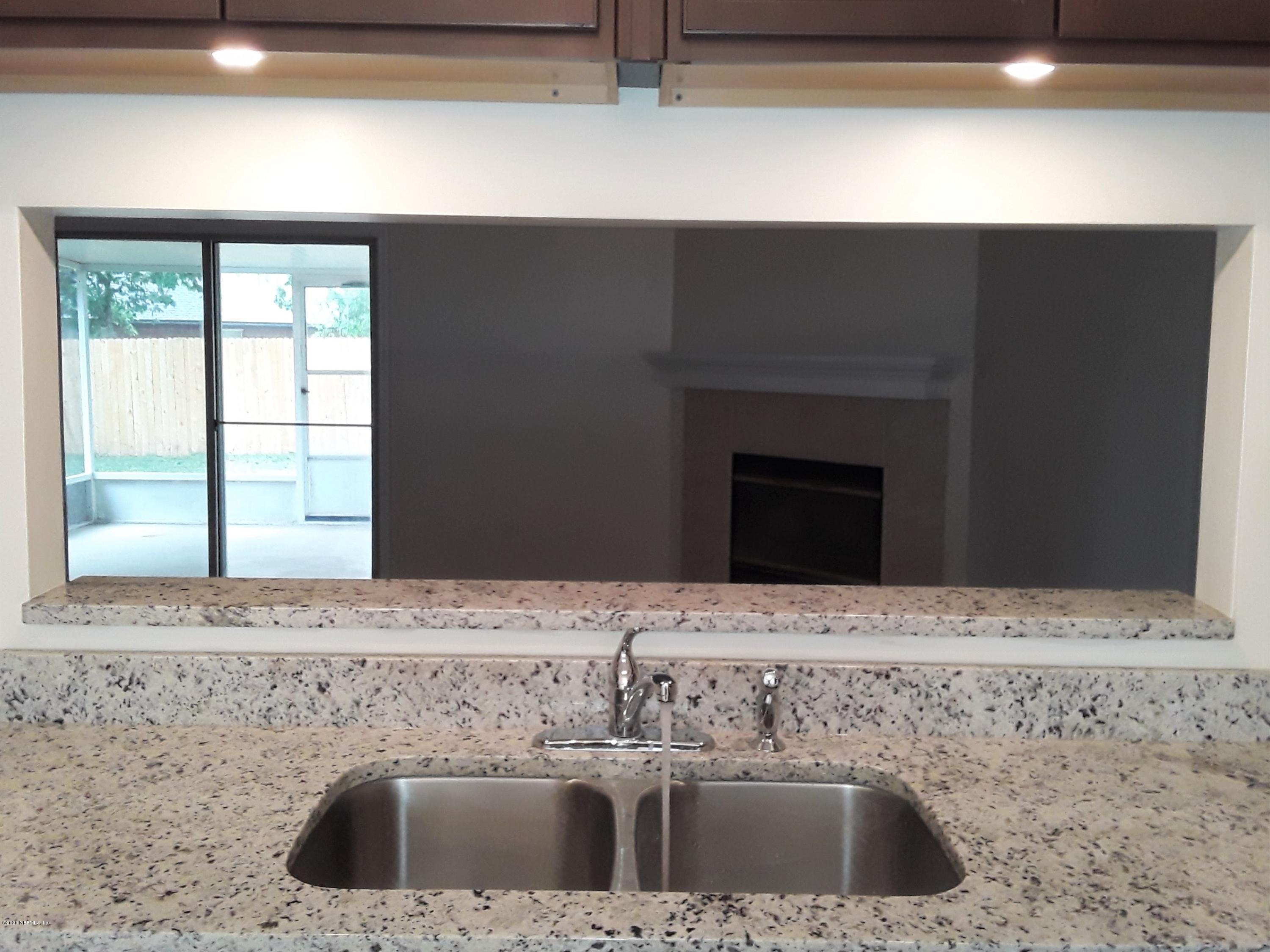 1296 Cutlass Road Orange Park, FL 32065 - Photo 4 of 18 Counter top with under cabinet light