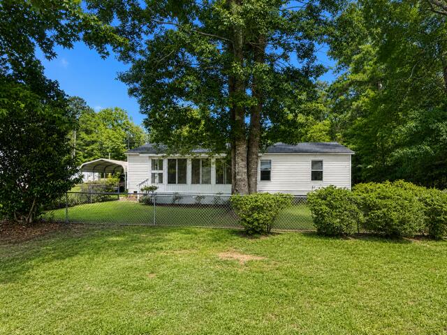 1075 Mockingbird Lane Manning, SC 29102 - Photo 19 of 23 0E6C8261-3704-4496-9B9F-CC0A07250644