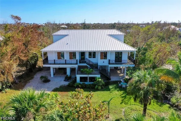 $1,295,000 | 1428 Albatross Road, Sanibel, FL 33957