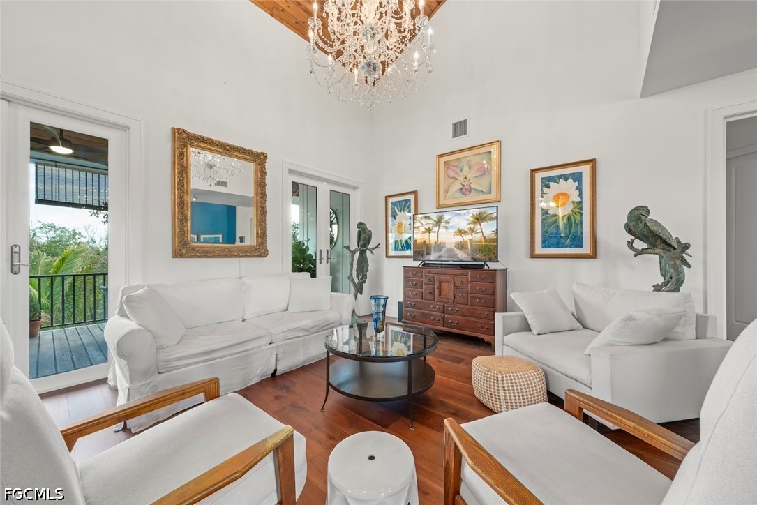 1428 Albatross Road Sanibel, FL 33957 - Photo 13 of 45