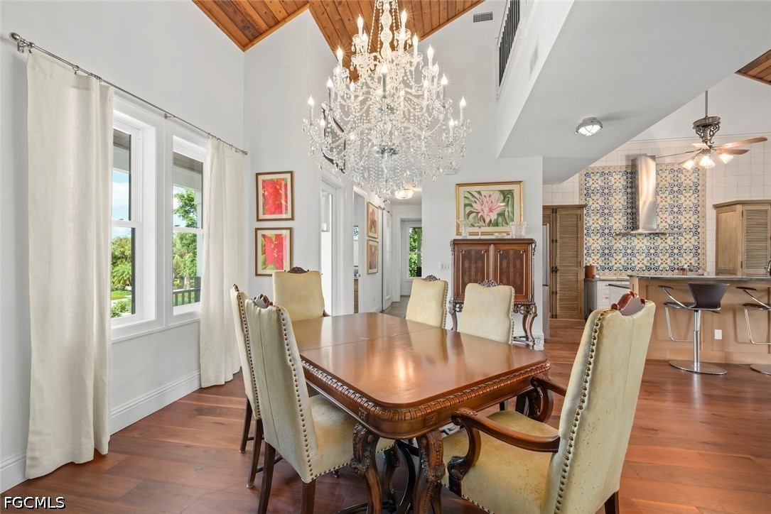 1428 Albatross Road Sanibel, FL 33957 - Photo 14 of 45