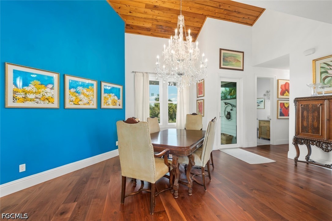 1428 Albatross Road Sanibel, FL 33957 - Photo 17 of 45