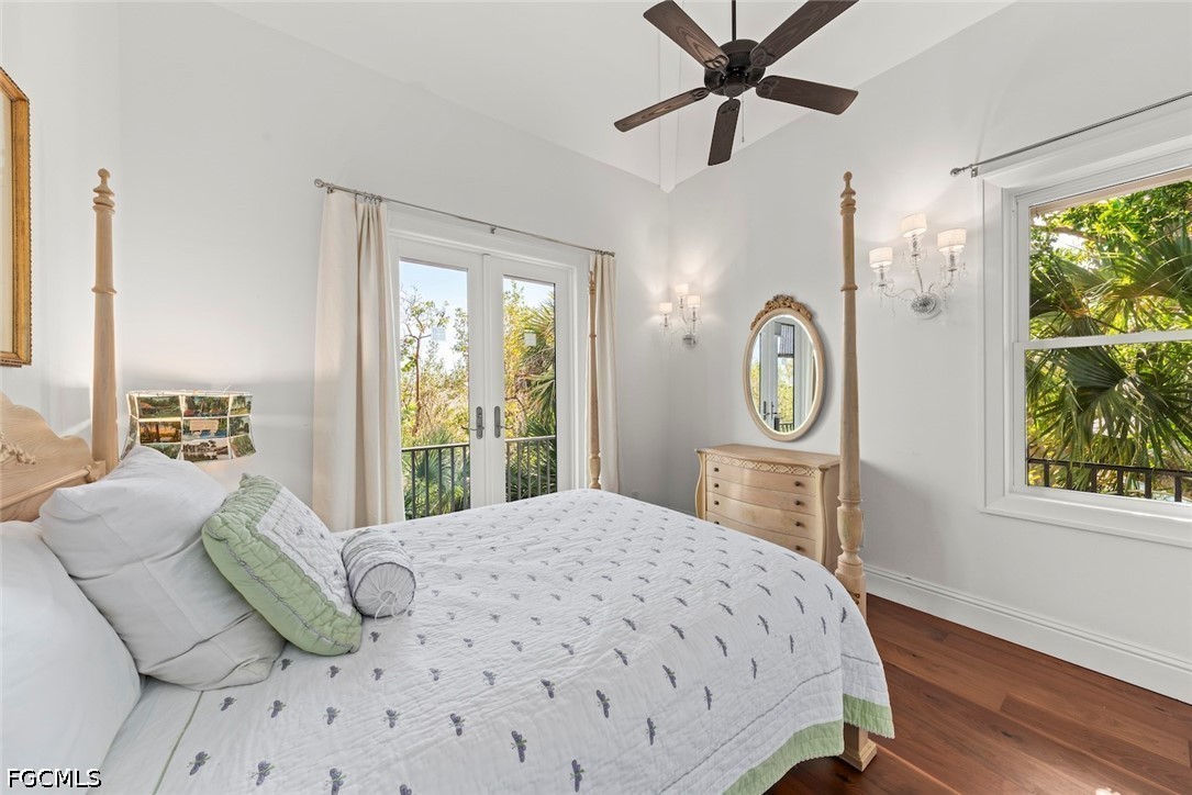 1428 Albatross Road Sanibel, FL 33957 - Photo 26 of 45