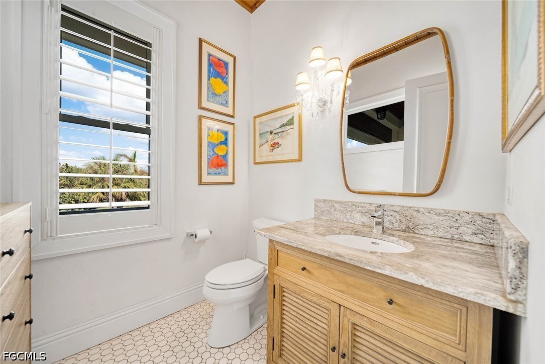 1428 Albatross Road Sanibel, FL 33957 - Photo 33 of 45