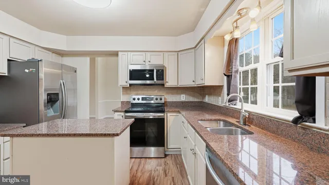 $2,650 | 11921 Stonehenge Drive, Fredericksburg, VA 22407