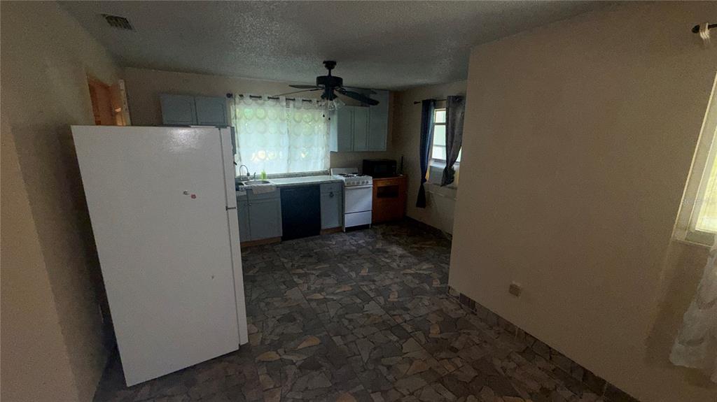 248 Fraser Road DeBary, FL 32713 - Photo 9 of 18