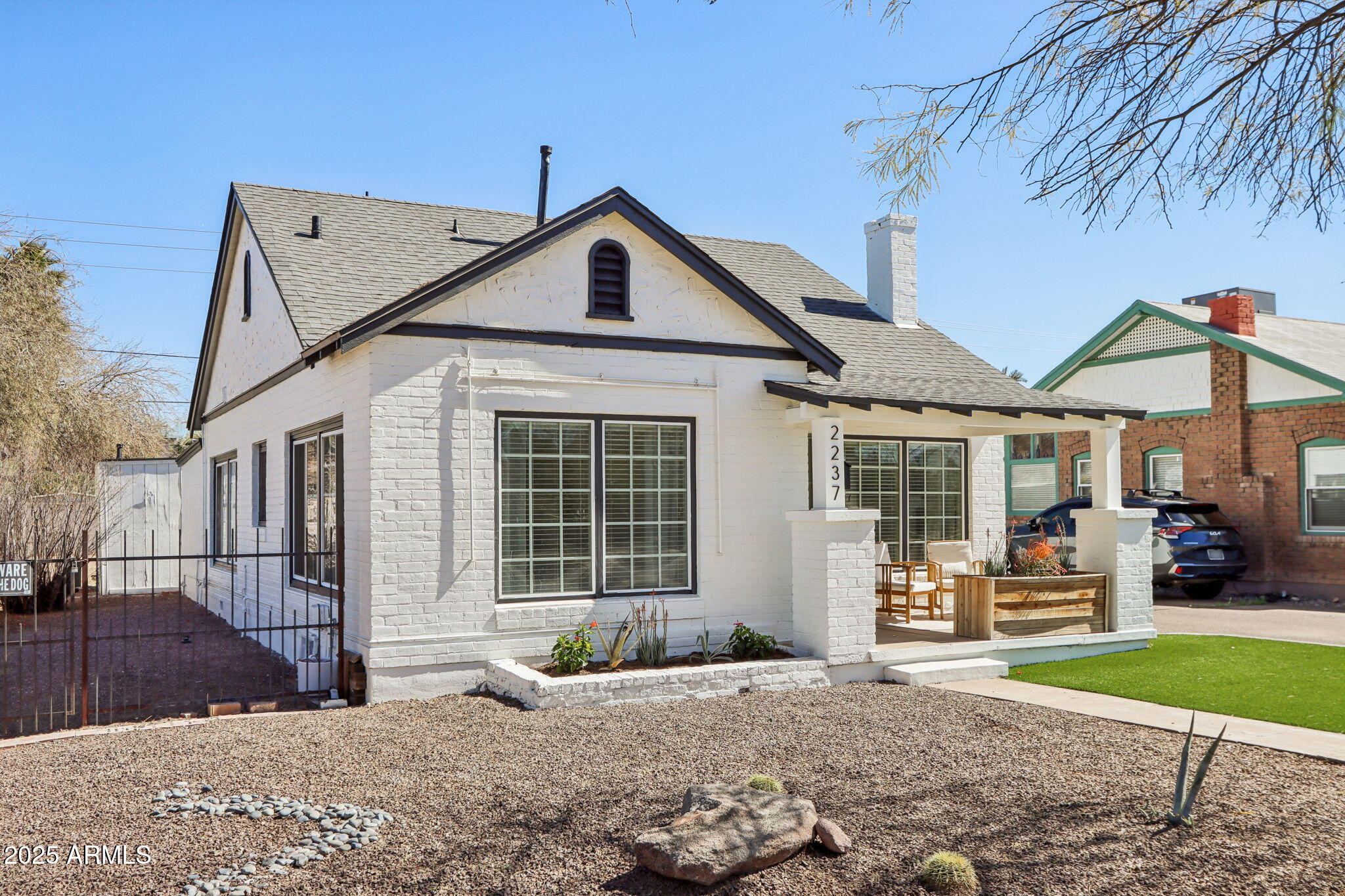 2237 North 9th Street Phoenix, AZ 85006 - Photo 26 of 29 a view of a house with outdoor space