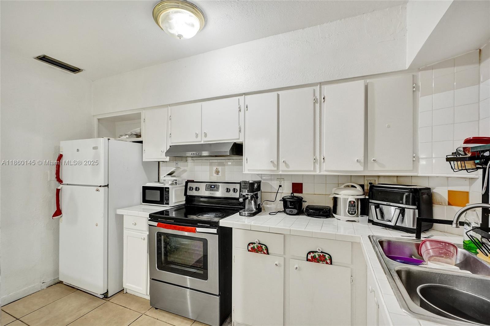 6520 West 8th Lane Hialeah, FL 33012 - Photo 96 of 100