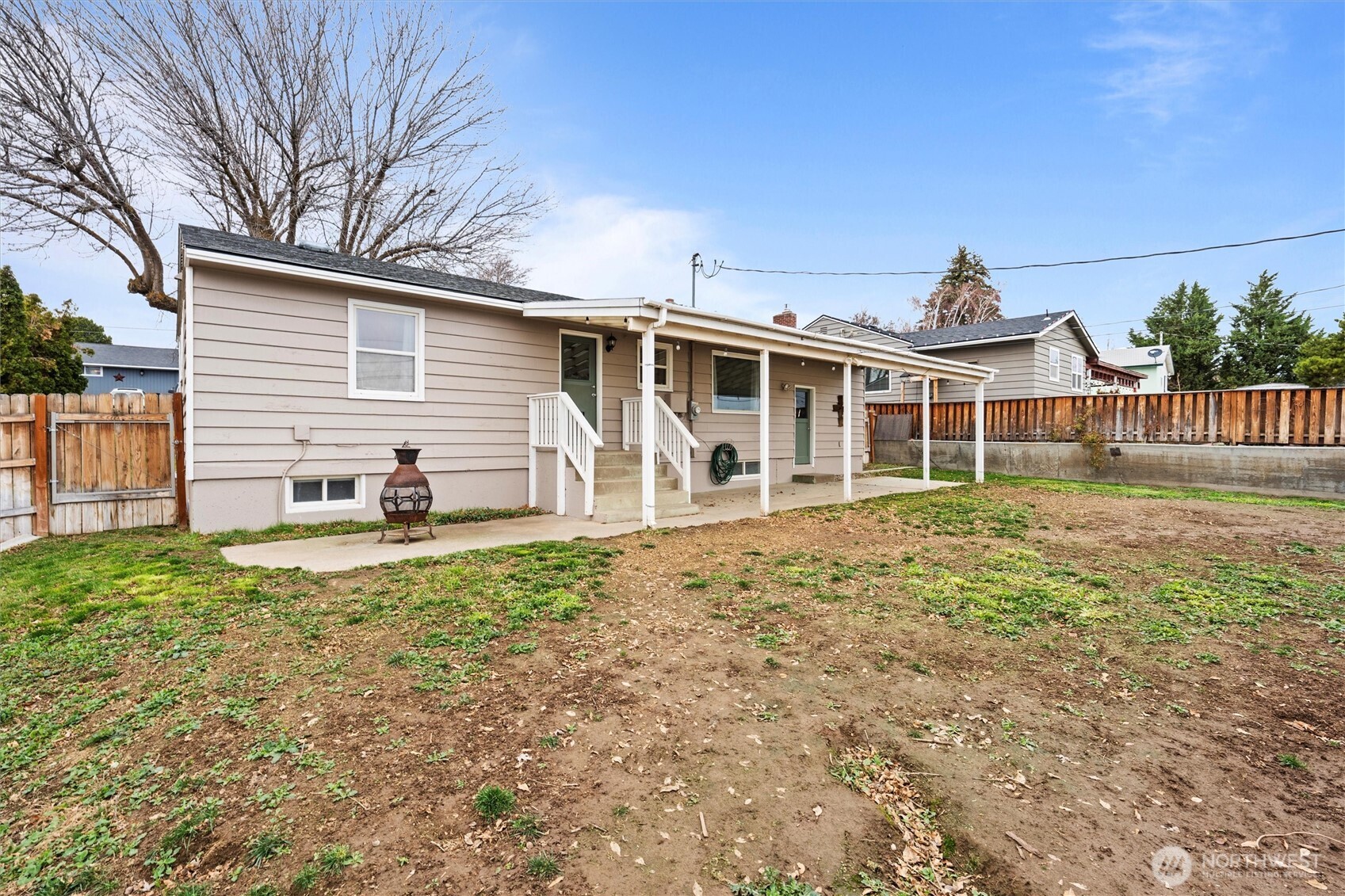246 Maringo Road Ephrata, WA 98823 - Photo 35 of 40 a house view with a garden space