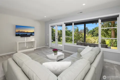 $1,688,000 | 895 Northwest Elford Drive, Seattle, WA 98177