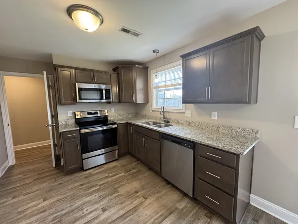 $1,895 | 756 Lillian Grace Drive, Clarksville, TN 37043