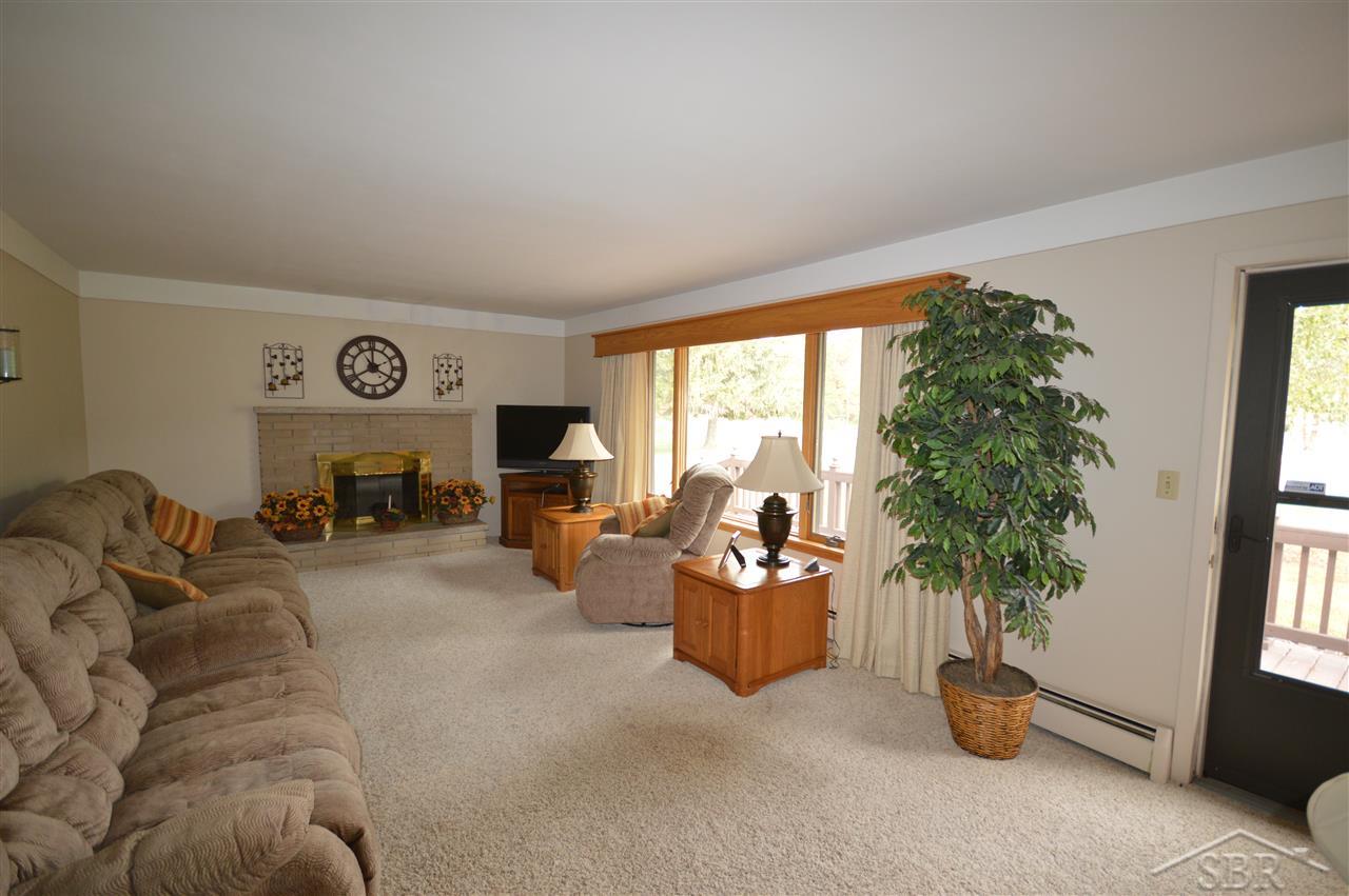 1310 South Fordney Road Hemlock, MI 48626 - Photo 4 of 27