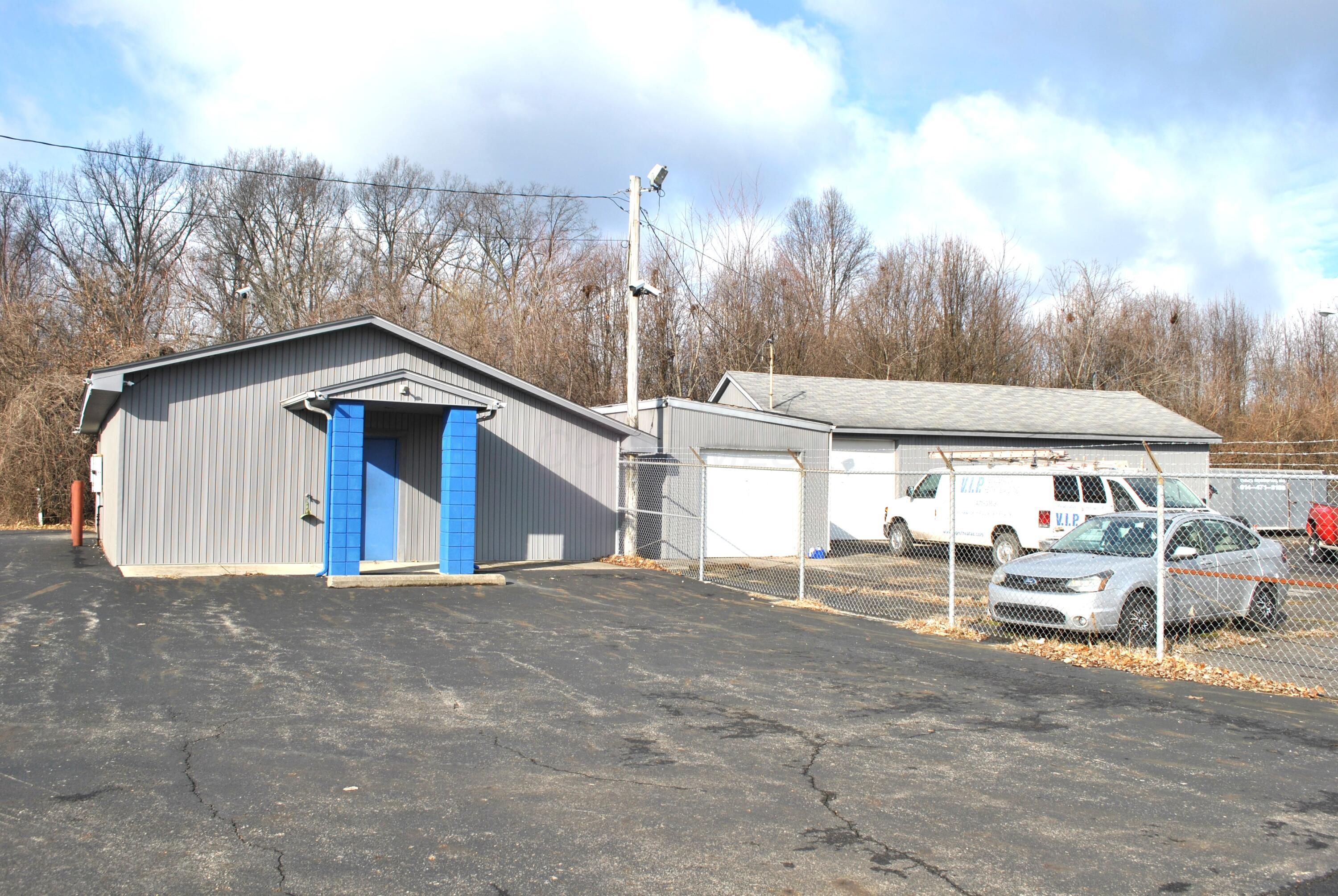 2882 Johnstown Road Columbus, OH 43219 - Photo 8 of 69 DSC_1320
