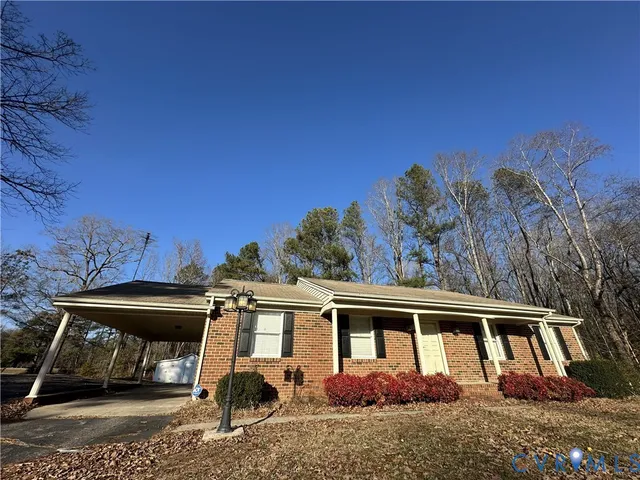 $1,700 | 18710 Cox Road, Sutherland, VA 23885