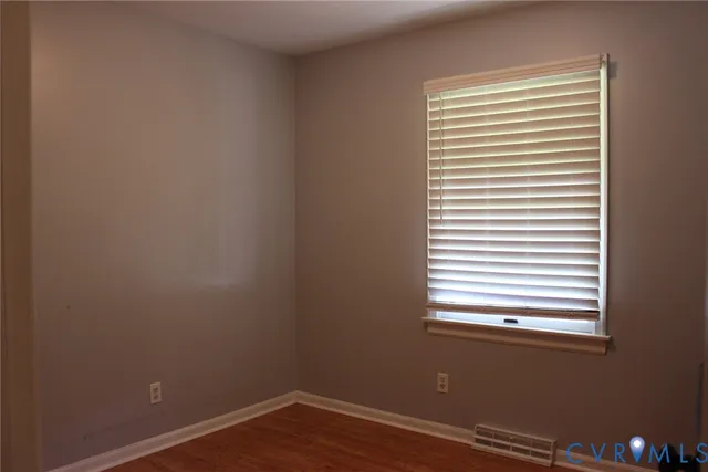 $1,700 | 18710 Cox Road, Sutherland, VA 23885