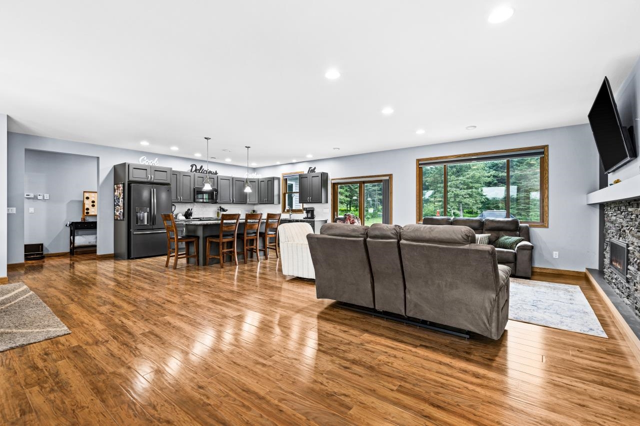 5815 Castle Road Duluth, MN 55803 - Photo 12 of 78