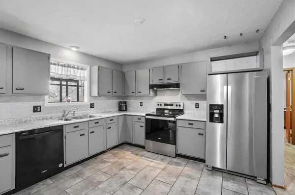 $287,500 | 691 Windemere Hill, Lawrenceburg, IN 47025