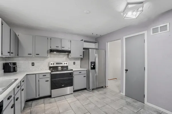 $287,500 | 691 Windemere Hill, Lawrenceburg, IN 47025