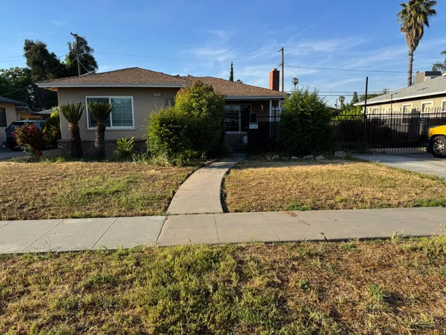 $399,000 | 2625 East Michigan Avenue, Fresno, CA 93703