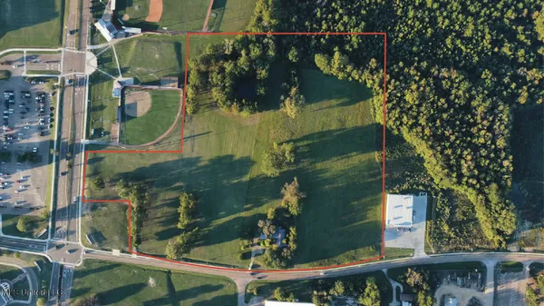 $675,000 | Undisclosed Address, Raymond, MS 39154