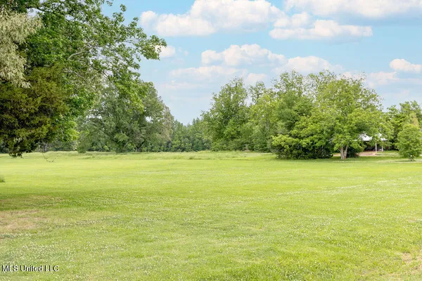 $675,000 | Undisclosed Address, Raymond, MS 39154