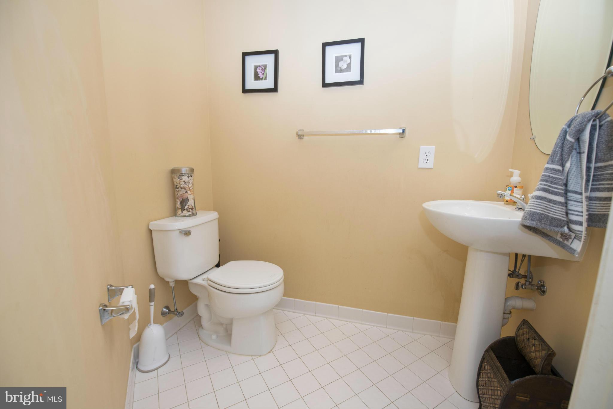 7521 Stream Crossing Road Baltimore, MD 21209 - Photo 20 of 26 BathLower level powder room