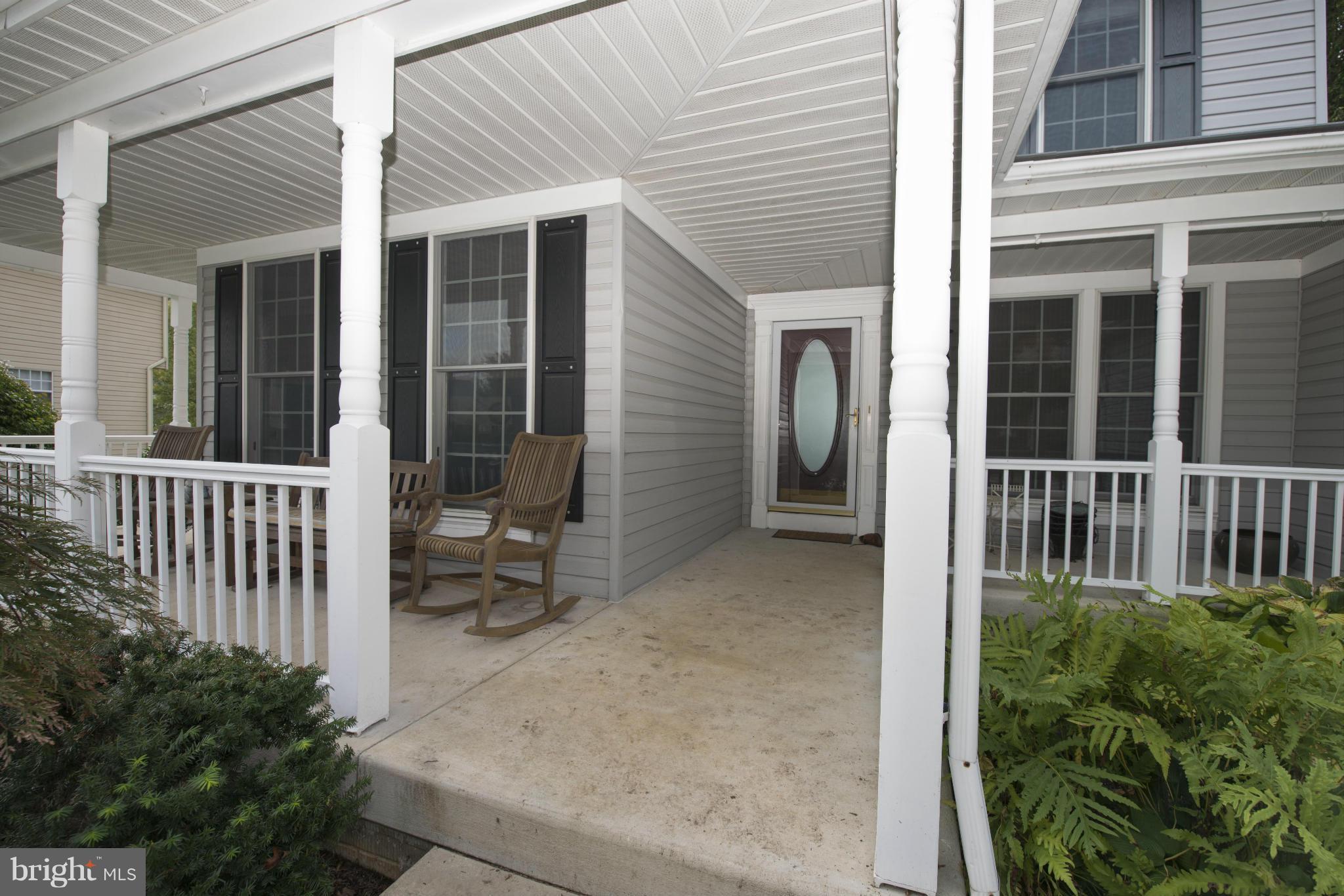 7521 Stream Crossing Road Baltimore, MD 21209 - Photo 22 of 26 Great wrap around porch