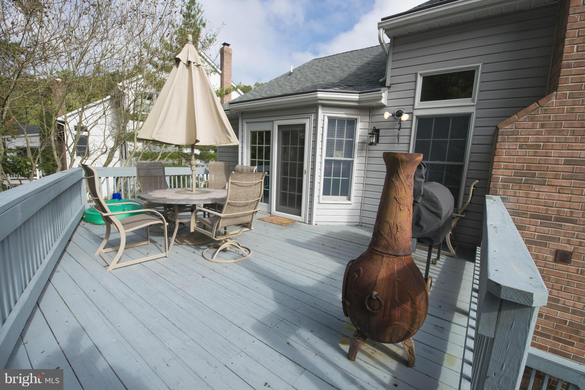 7521 Stream Crossing Road Baltimore, MD 21209 - Photo 24 of 26 Awesome deck