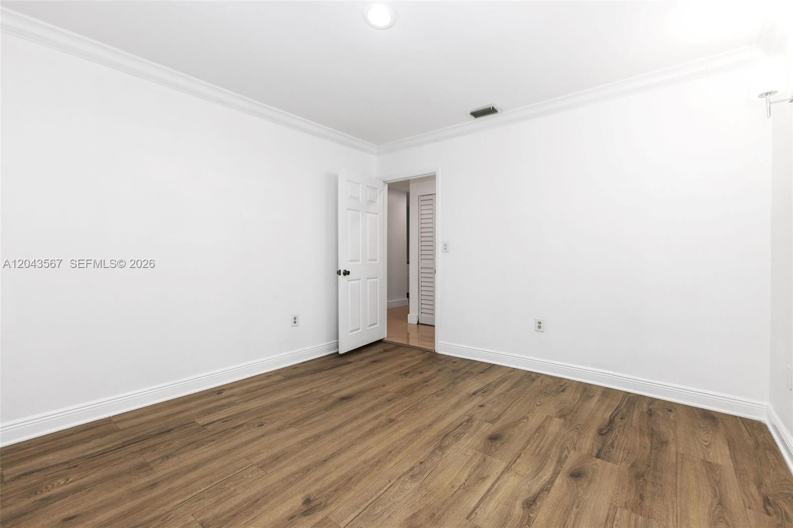11527 Southwest 90th Street Miami, FL 33176 - Photo 11 of 26