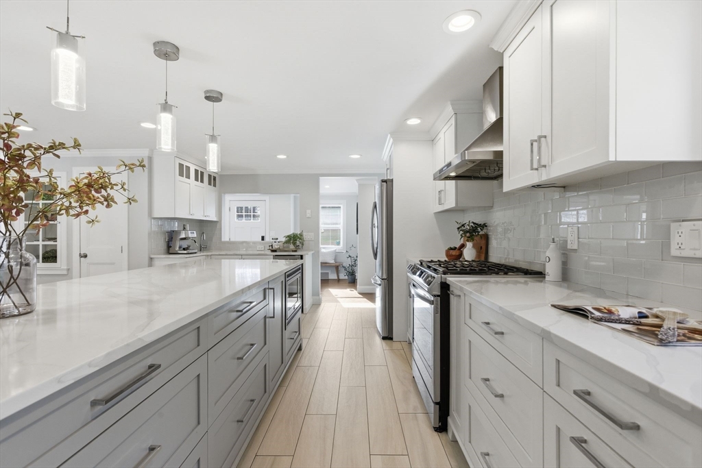38 Woodland Road Georgetown, MA 01833 - Photo 10 of 42