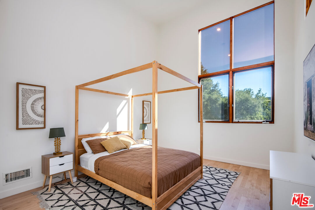 3600 Mandeville Canyon Road Los Angeles, CA 90049 - Photo 36 of 59