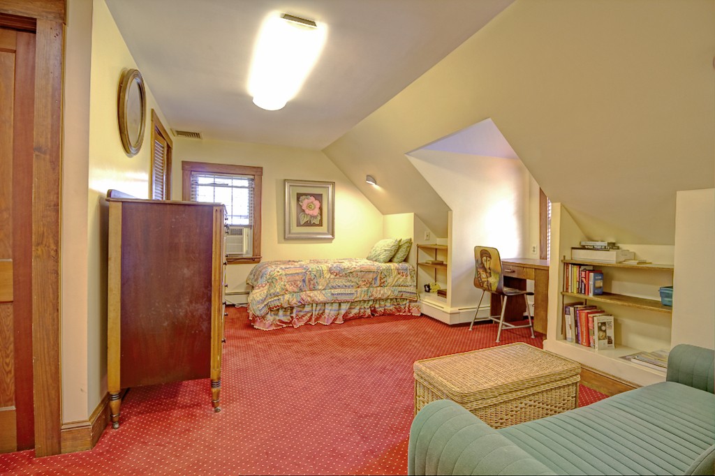 27 Bishopsgate Road Newton, MA 02459 - Photo 22 of 30 Gallery Image 22