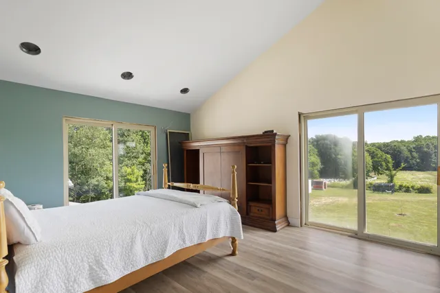 $995,000 | 19745 South Lakeside Road, New Buffalo, MI 49117