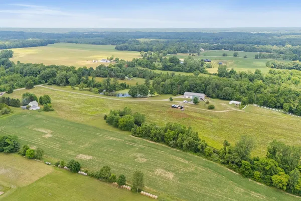 $995,000 | 19745 South Lakeside Road, New Buffalo, MI 49117